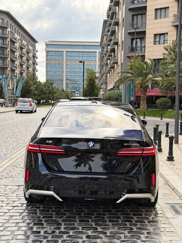BMW i5 2025, 17,500 km - 0.0 l - Bakı