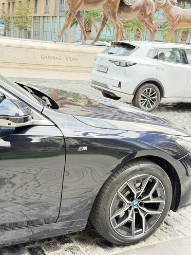 BMW i5 2025, 17,500 km - 0.0 l - Bakı