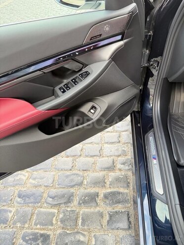 BMW i5 2025, 17,500 km - 0.0 l - Bakı