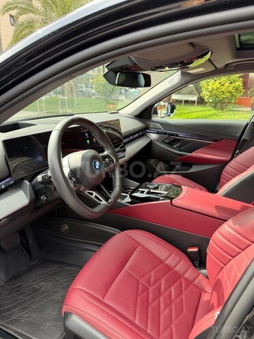 BMW i5 2025, 17,500 km - 0.0 l - Bakı