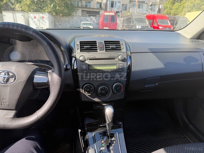 Toyota Corolla 2013, 255,000 km - 1.6 l - Bakı