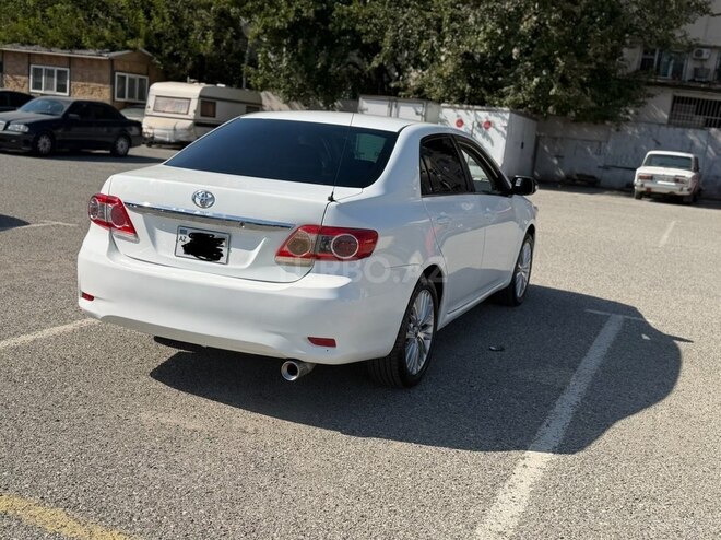 Toyota Corolla 2013, 255,000 km - 1.6 l - Bakı