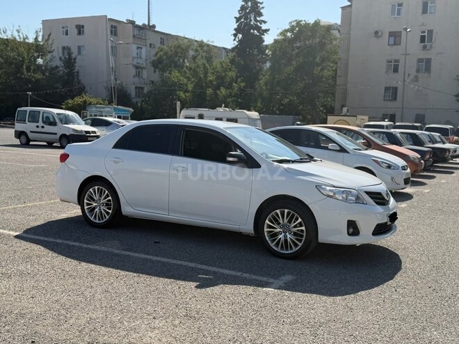 Toyota Corolla 2013, 255,000 km - 1.6 l - Bakı