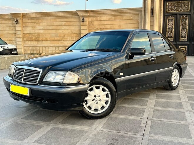 Mercedes C 220 1999, 285,000 km - 2.2 l - Bakı