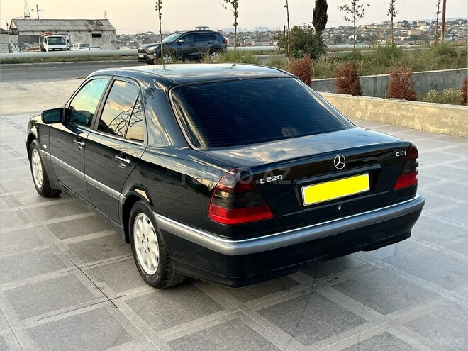 Mercedes C 220 1999, 285,000 km - 2.2 l - Bakı