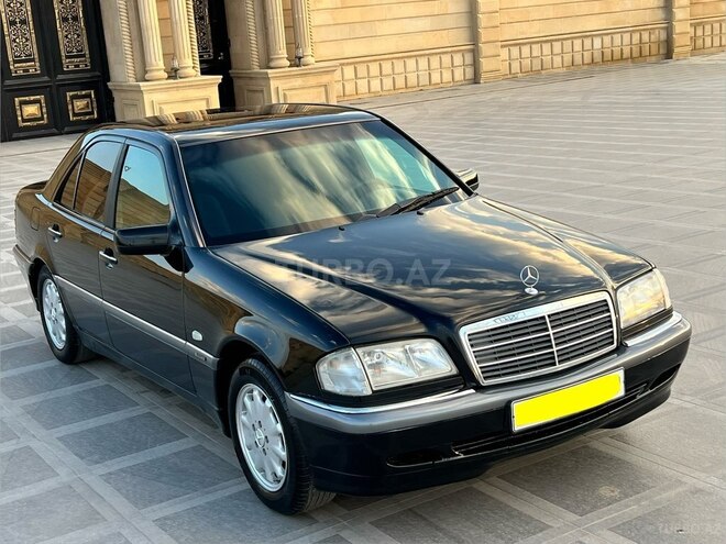 Mercedes C 220 1999, 285,000 km - 2.2 l - Bakı