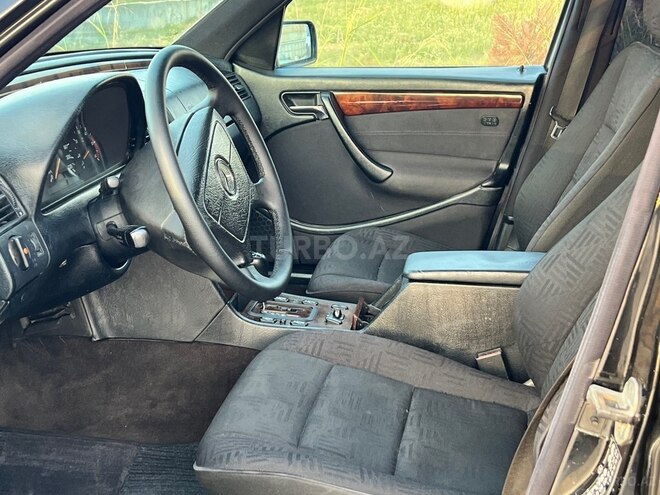 Mercedes C 220 1999, 285,000 km - 2.2 l - Bakı