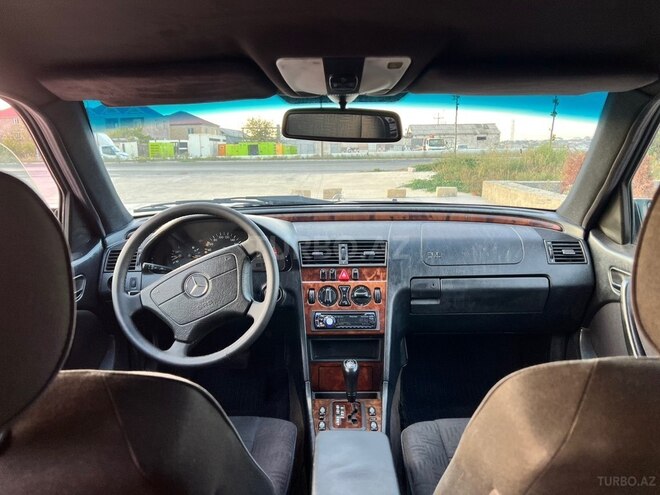 Mercedes C 220 1999, 285,000 km - 2.2 l - Bakı