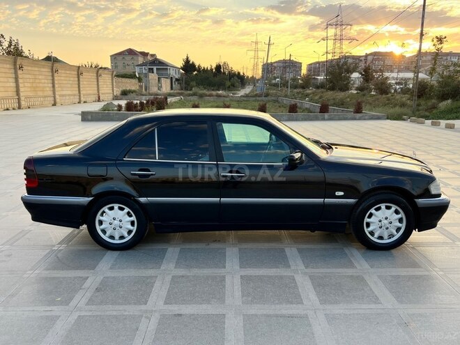 Mercedes C 220 1999, 285,000 km - 2.2 l - Bakı