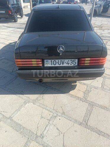 Mercedes 190 1992, 200,000 km - 2.0 л - Saatlı