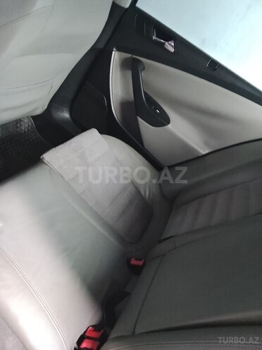 Volkswagen Passat 2005, 250,000 km - 2.0 l - Bakı