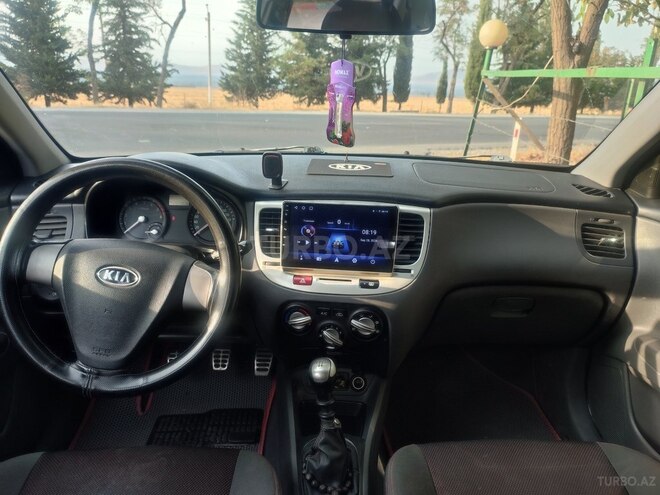 Kia Rio 2007, 225,000 km - 1.4 l - Şəki