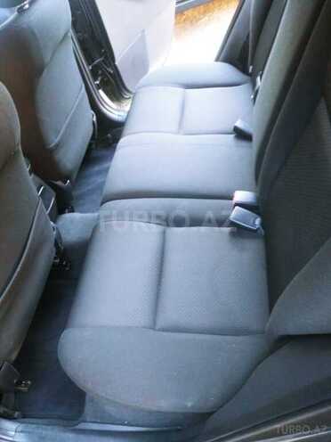 Toyota Corolla 2005, 299,000 km - 1.4 l - Bakı