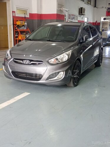 Hyundai Accent 2014, 300,000 km - 1.6 л - Bakı