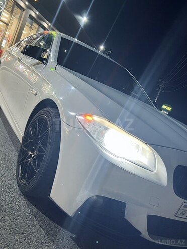 BMW 528 2013, 270,000 km - 2.0 l - Bakı