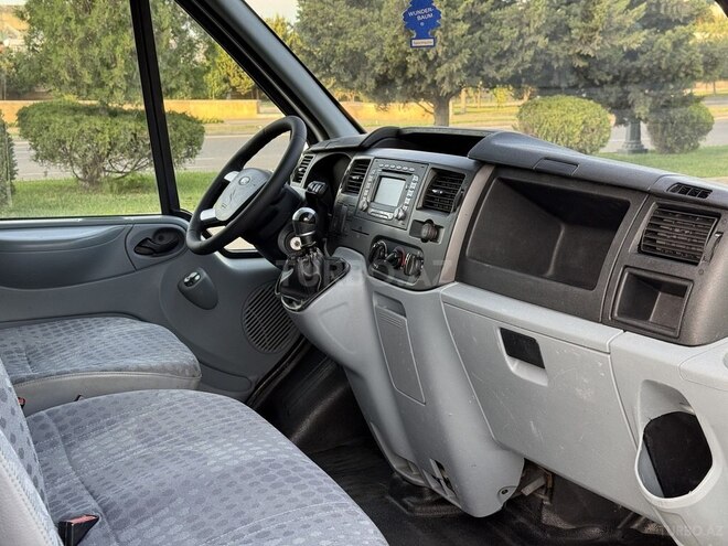 Ford Transit 2010, 202,000 km - 2.4 л - Bakı