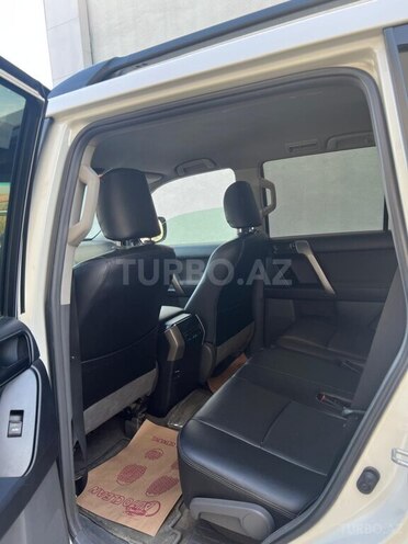 Toyota Land Cruiser Prado 2013, 214,000 km - 2.7 л - Bakı