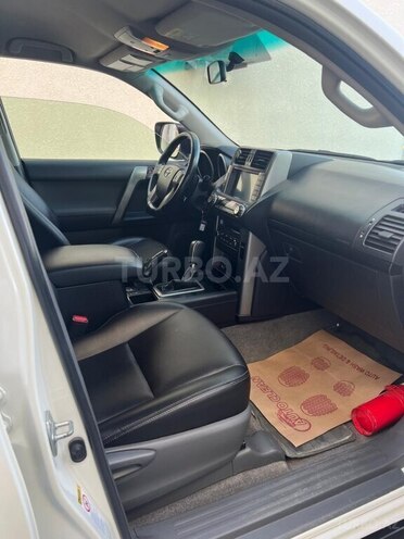 Toyota Land Cruiser Prado 2013, 214,000 km - 2.7 л - Bakı