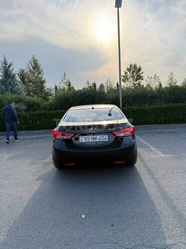 Hyundai Elantra 2011, 195,000 km - 1.8 l - Şəki