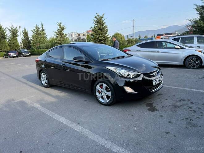Hyundai Elantra 2011, 195,000 km - 1.8 l - Şəki
