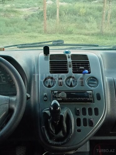 Mercedes  2000, 786,468 km - 2.1 л - Sabirabad