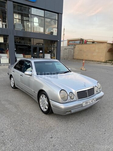 Mercedes E 240 1999, 380,000 km - 2.4 l - Bakı