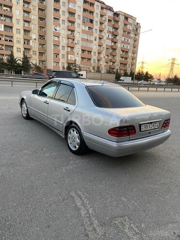 Mercedes E 240 1999, 380,000 km - 2.4 l - Bakı