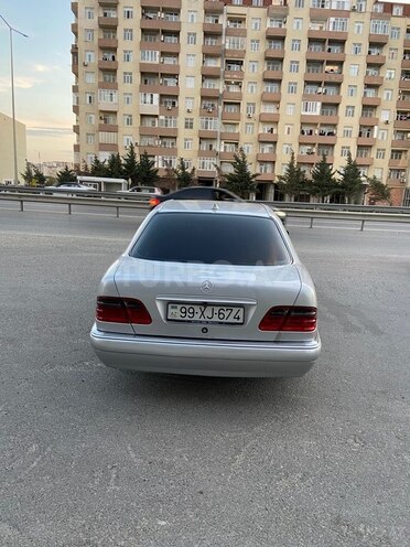 Mercedes E 240 1999, 380,000 km - 2.4 l - Bakı