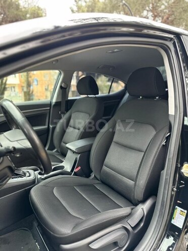 Hyundai Elantra 2017, 113,029 km - 2.0 л - Bakı