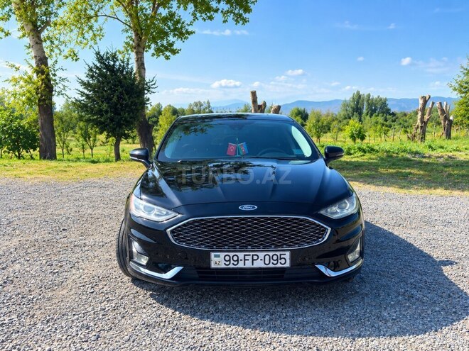 Ford Fusion (North America) 2016, 192,000 km - 1.5 l - Qax