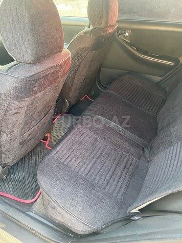 Toyota Corolla 2006, 360,000 km - 1.4 l - Bakı