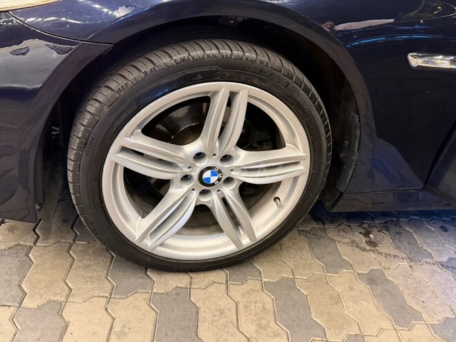 BMW 525 2011, 280,000 km - 2.0 л - Bakı