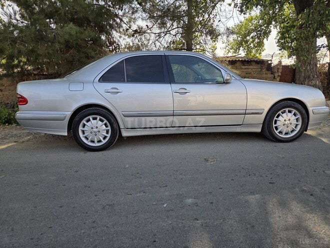 Mercedes E 240 1999, 350,000 km - 2.4 л - Şəmkir