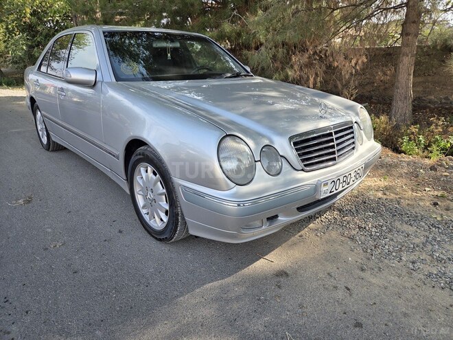 Mercedes E 240 1999, 350,000 km - 2.4 л - Şəmkir