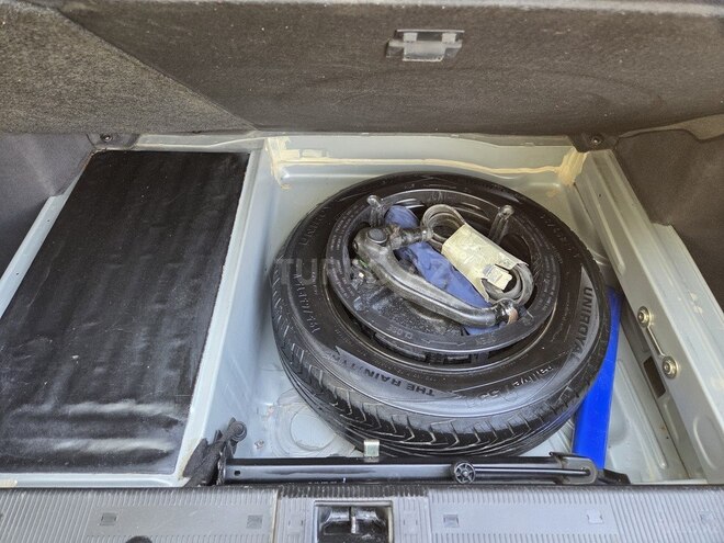 Mercedes E 240 1999, 350,000 km - 2.4 л - Şəmkir
