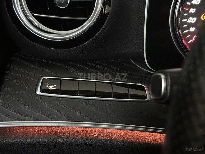 Mercedes E 220 d 2017, 94,000 km - 2.0 l - Bakı
