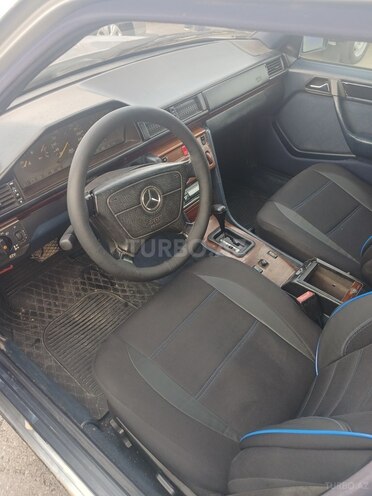 Mercedes E 220 1994, 553,000 km - 2.2 l - Beyləqan