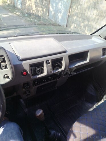 GAZ  1998, 100,000 km - 2.0 l - Şamaxı
