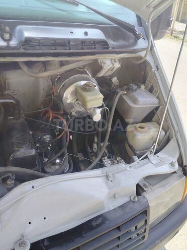 GAZ  1998, 100,000 km - 2.0 l - Şamaxı