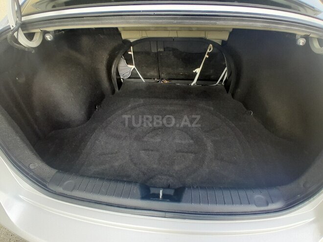 Hyundai Elantra 2007, 250,353 km - 1.6 l - Salyan