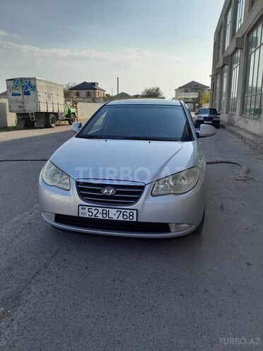 Hyundai Elantra 2007, 250,353 km - 1.6 l - Salyan