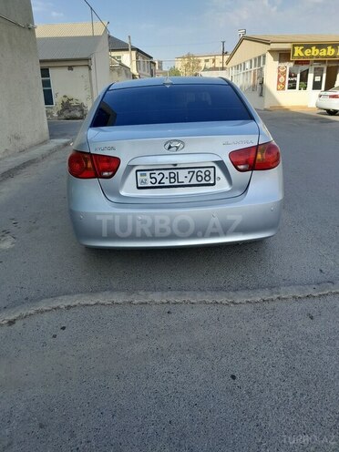 Hyundai Elantra 2007, 250,353 km - 1.6 l - Salyan