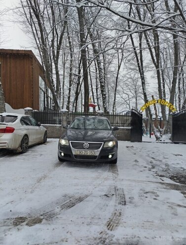 Volkswagen Passat 2006, 235,000 km - 2.0 l - Bakı