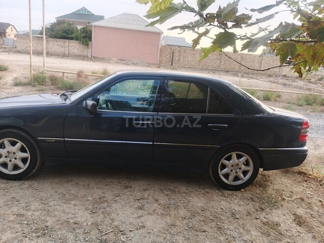 Mercedes C 200 1997, 403,100 km - 2.0 л - Şirvan