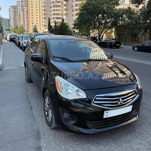 Mitsubishi Mirage 2018, 150,000 km - 1.2 л - Bakı