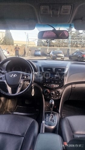 Hyundai Accent 2015, 215,000 km - 1.4 l - Bakı