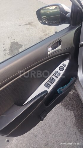 Hyundai Accent 2015, 215,000 km - 1.4 l - Bakı
