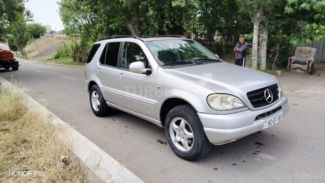 Mercedes ML 320 2001, 392,618 km - 3.2 л - Şamaxı