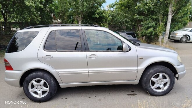 Mercedes ML 320 2001, 392,618 km - 3.2 л - Şamaxı