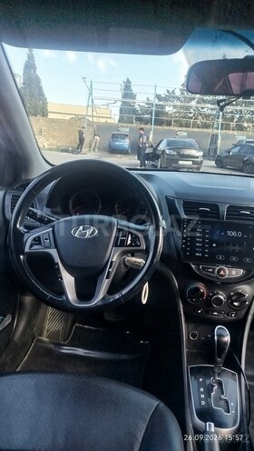 Hyundai Accent 2015, 215,000 km - 1.4 l - Bakı